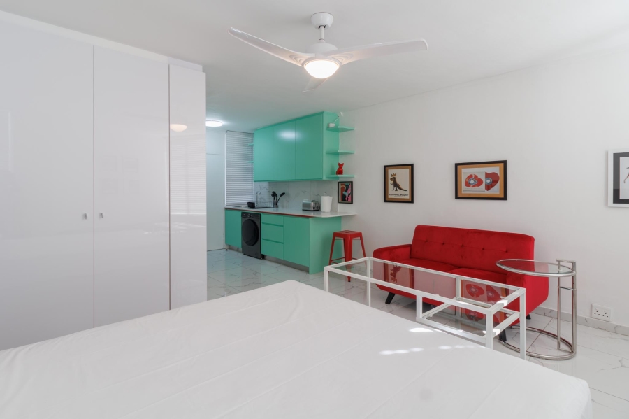 1 Bedroom Property for Sale in Sea Point Western Cape